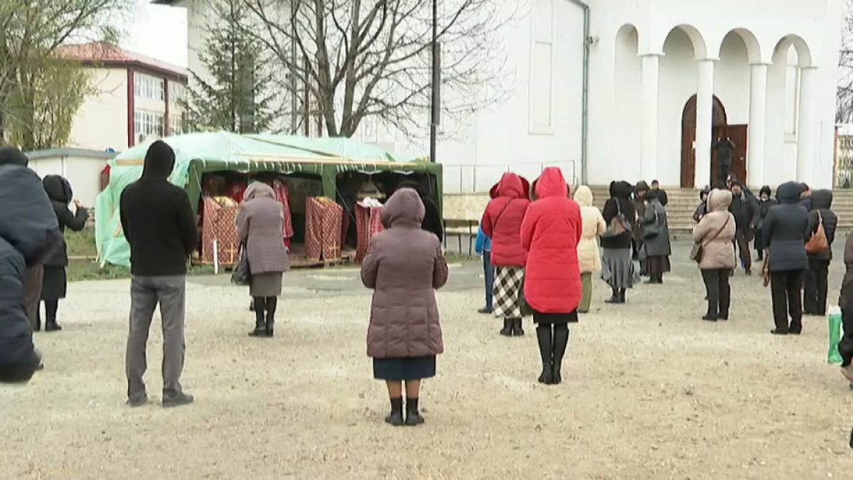 Roménia renova apelo ao confinamento durante a Páscoa Ortodoxa