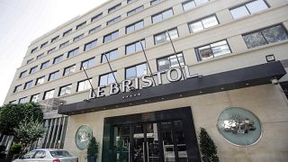 بعد 70 سنة: فندق "بريستول" العريق يقفل أبوابه بسبب الأزمة الاقتصادية وفيروس كورونا