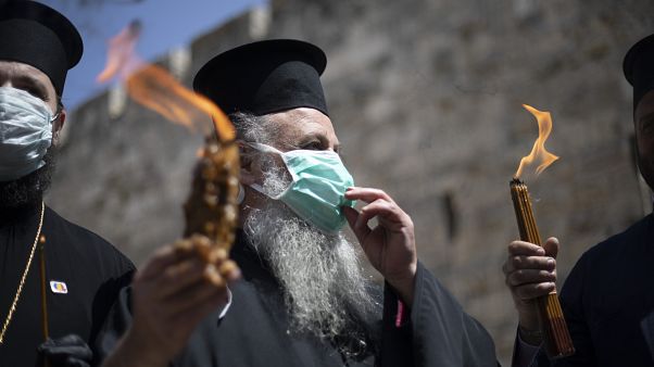 Pâques orthodoxe : les célébrations bousculées à cause du coronavirus Pâques orthodoxe : les célébrations bousculées à cause du coronavirus