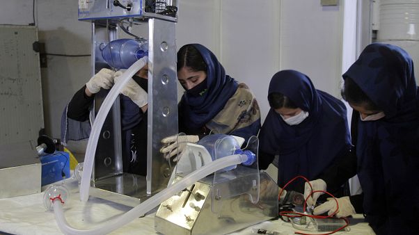 La gara della solidarietà contro il virus anche in Russia e Afghanistan La gara della solidarietà contro il virus anche in Russia e Afghanistan