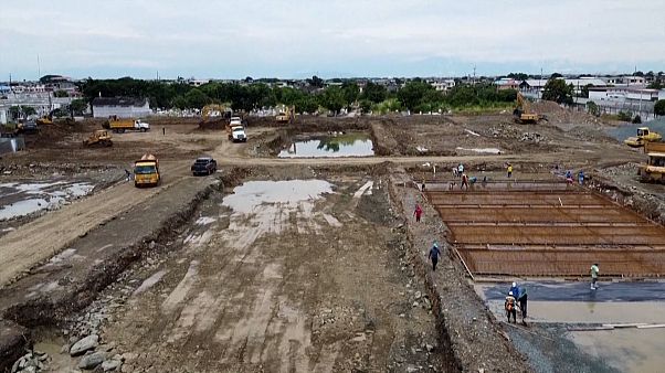 Cementerio en construcción en Guayaquil Cementerio en construcción en Guayaquil