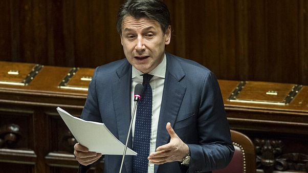 Τζουζέπε Κόντε: Δεν ξεχάσαμε τις «απαράδεκτες θυσίες» στις οποίες υποχρεώθηκαν οι Έλληνες Τζουζέπε Κόντε: Δεν ξεχάσαμε τις «απαράδεκτες θυσίες» στις οποίες υποχρεώθηκαν οι Έλληνες