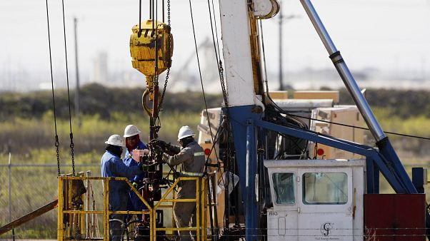 US oil prices plunge below zero amid coronavirus pandemic US oil prices plunge below zero amid coronavirus pandemic