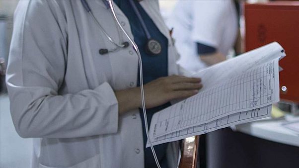 Koronavirüsle mücadelede mülteci hekimler: 'Bu bizim vefa borcumuz' Koronavirüsle mücadelede mülteci hekimler: 'Bu bizim vefa borcumuz'