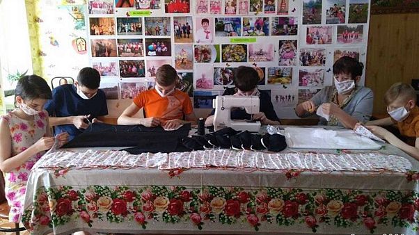 “Если я бесплатно раздаю маски, у меня сердце прыгает от радости” “Если я бесплатно раздаю маски, у меня сердце прыгает от радости”