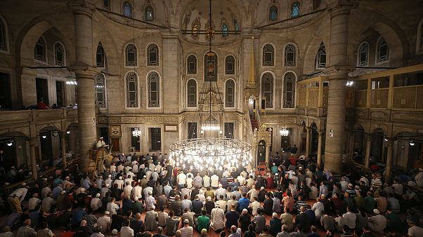 Eyüp Sultan camiinde 2019 yılında kılınan bir teravih namazı/Arşiv Foto Eyüp Sultan camiinde 2019 yılında kılınan bir teravih namazı/Arşiv Foto