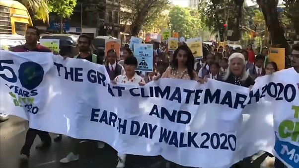 Tag der Erde feiert 50-jähriges Jubiliäum - Earth Day Network fordert Schutz der Umwelt Tag der Erde feiert 50-jähriges Jubiliäum - Earth Day Network fordert Schutz der Umwelt