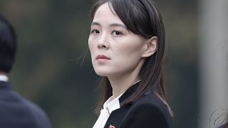 كيم يو جونغ شقيقة زعيم كوريا الشمالية كيم جونغ أون خلال زيارة قامت بها إلى فيتنام في 2019