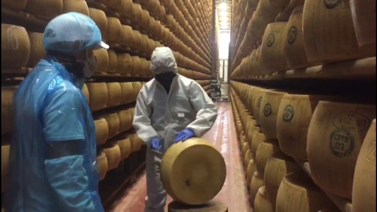 Italien trotzt der Corona-Krise - Produktion von Parmesan geht weiter