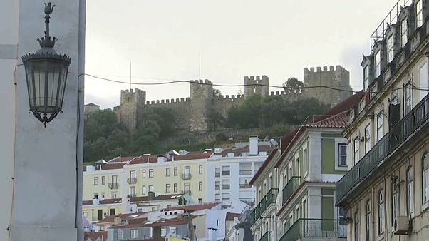 Quase 40% das mortes em Portugal por Covid-19 aconteceram em lares Quase 40% das mortes em Portugal por Covid-19 aconteceram em lares