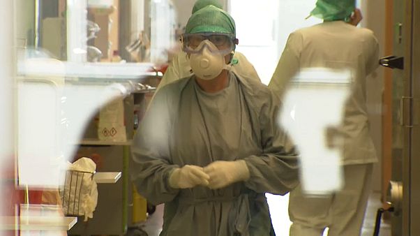 Österreich: Covid-19-Patient offenbar nach Plasma-Behandlung genesen Österreich: Covid-19-Patient offenbar nach Plasma-Behandlung genesen