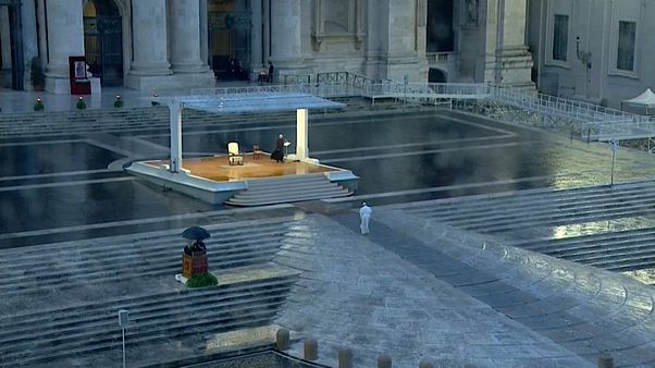 Le messe al tempo del coronavirus, il Papa in streaming ma la vera eucaristia non è virtuale Le messe al tempo del coronavirus, il Papa in streaming ma la vera eucaristia non è virtuale