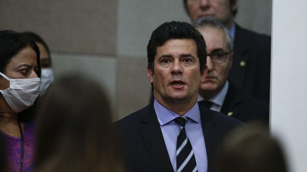 Brezilya Adalet Bakanı Sergio Moro, düzenlediği basın toplantısında istifa ettiğini duyurdu Brezilya Adalet Bakanı Sergio Moro, düzenlediği basın toplantısında istifa ettiğini duyurdu