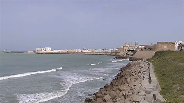 Playas desiertas y arcas vacías, el triste horizonte del turismo en España Playas desiertas y arcas vacías, el triste horizonte del turismo en España