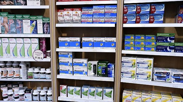 کرونا؛ فروش داروهای حاوی نیکوتین در فرانسه برای پیشگیری از تقاضای عمده محدود شد کرونا؛ فروش داروهای حاوی نیکوتین در فرانسه برای پیشگیری از تقاضای عمده محدود شد