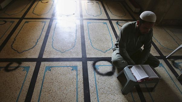 Musulmanes de todo el mundo celebran un mes de Ramadán enrarecido por la pandemia Musulmanes de todo el mundo celebran un mes de Ramadán enrarecido por la pandemia