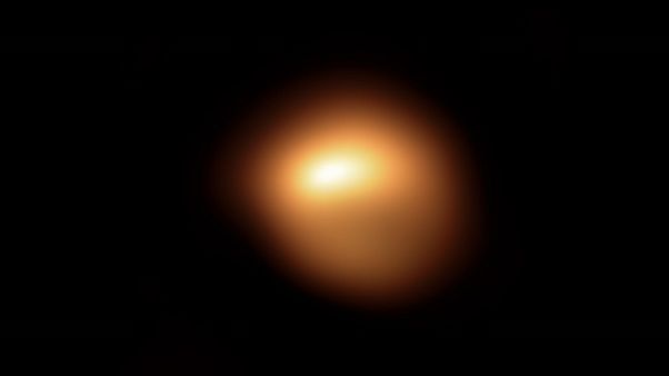 The European Southern Observatory (ESO) on February 14, 2020, shows the red supergiant star Betelgeuse, The European Southern Observatory (ESO) on February 14, 2020, shows the red supergiant star Betelgeuse,