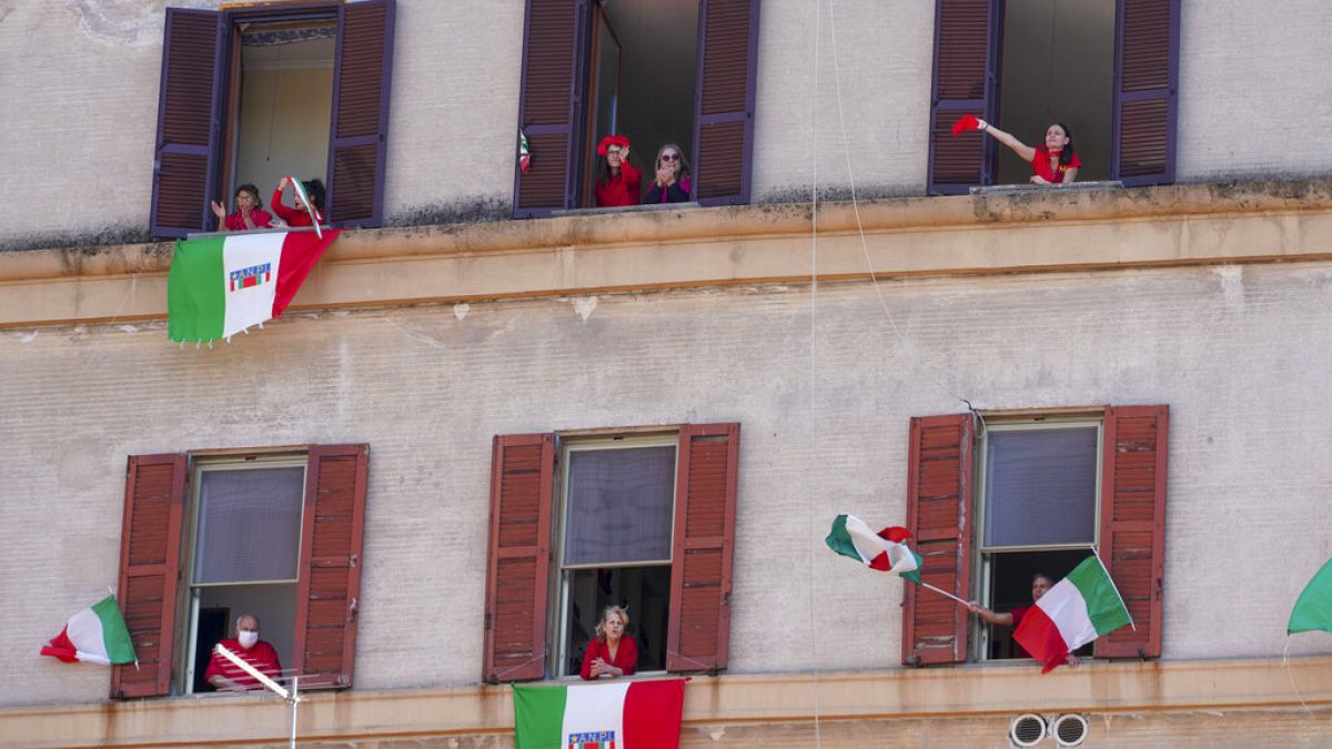 La Italia de los balcones celebra el 75º aniversario de la caída del fascismo