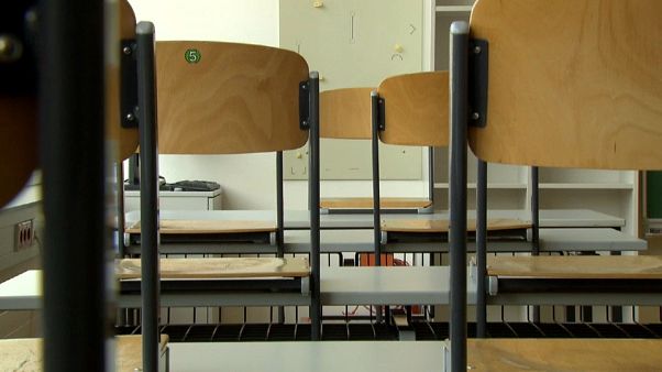 Escolas austríacas reabrem gradualmente em Maio Escolas austríacas reabrem gradualmente em Maio