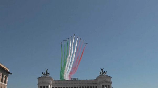 Milano, Venezia, Roma si specchiano nei cieli tersi e nelle acque limpide della pandemia Milano, Venezia, Roma si specchiano nei cieli tersi e nelle acque limpide della pandemia