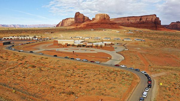 Estados Unidos Los Indios Navajo Luchan A Muerte Contra El