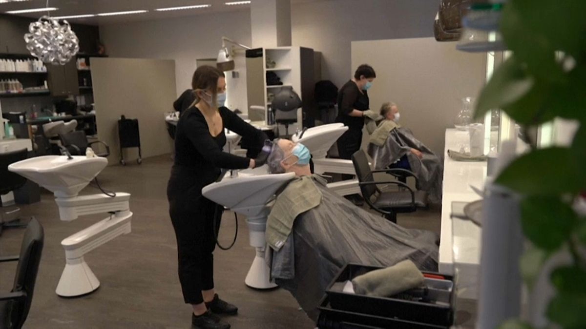 In der Schweiz sind Friseure wieder geöffnet