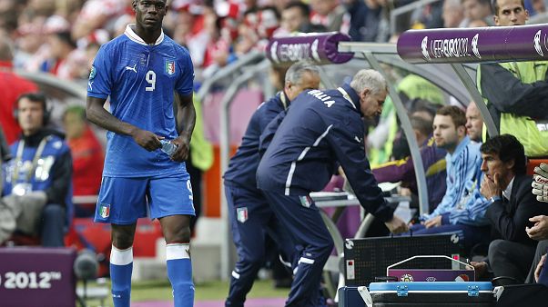 Football : la FIFA veut changer la règle du remplacement Football : la FIFA veut changer la règle du remplacement