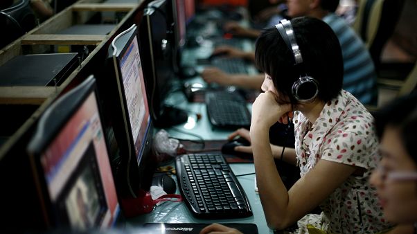 Çin'in başkenti Pekin'de bir internet kafe (arşiv) Çin'in başkenti Pekin'de bir internet kafe (arşiv)