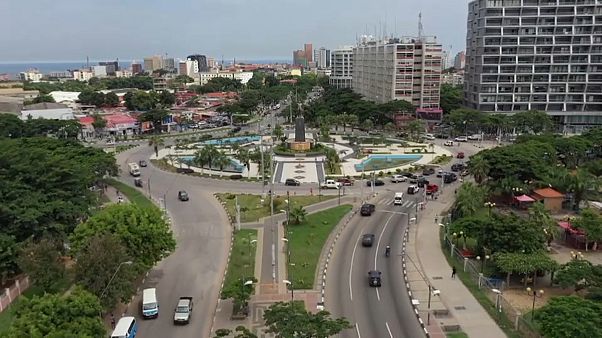 Crise do petróleo e da covid-19 fazem estremecer economia de Angola Crise do petróleo e da covid-19 fazem estremecer economia de Angola