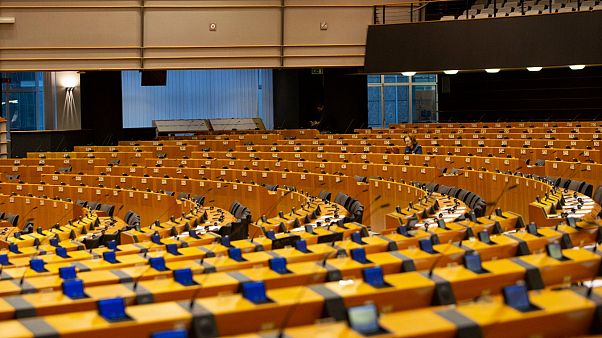 Eυρωβουλευτές ζητούν αναστολή της συνεργασίας με την ακτοφυλακή της Λιβύης Eυρωβουλευτές ζητούν αναστολή της συνεργασίας με την ακτοφυλακή της Λιβύης