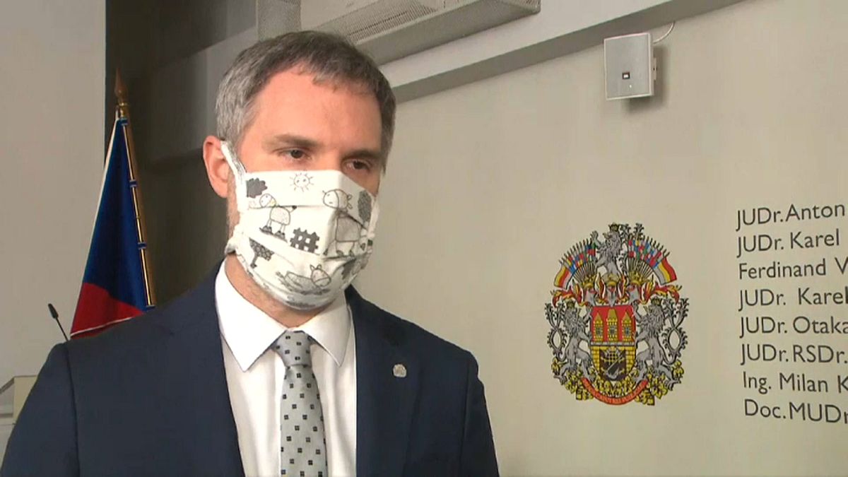 El alcalde de Praga protegido de un supuesto envenenamiento de Rusia