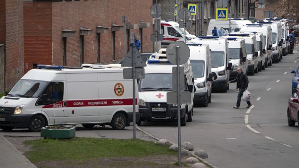 Очередь в Покровскую больницу. С.-Петербурга Очередь в Покровскую больницу. С.-Петербурга
