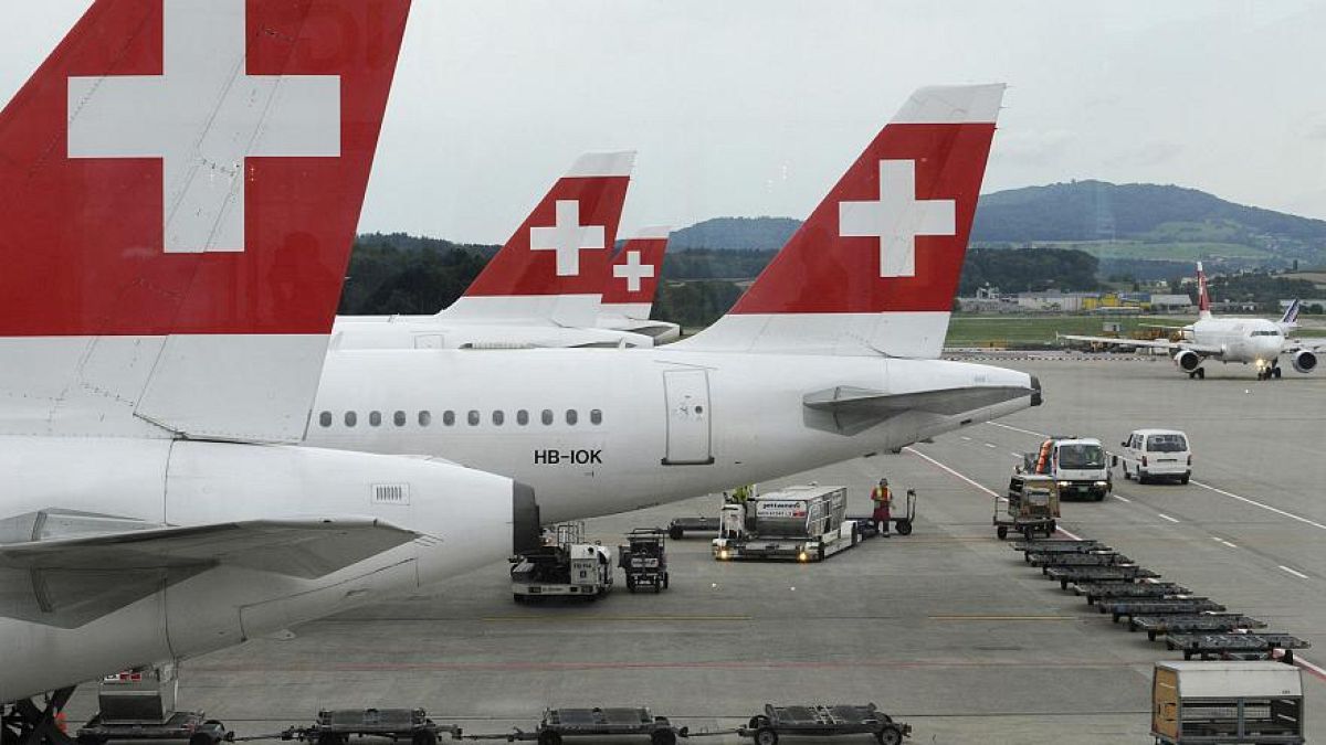 مسؤول سويسري يعتذر بعدما حذر مواطنيه من السفر إلى الخارج قبل 2021