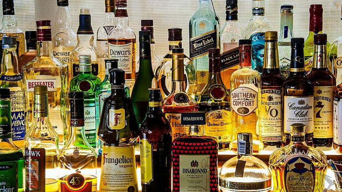 كورونا يرفع نسب استهلاك المشروبات الكحولية في روسيا