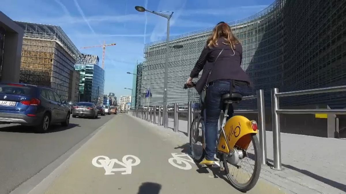 Брюссель стал городом пешеходов и велосипедов