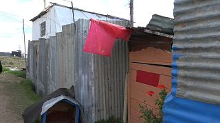 Banderas rojas en las favelas de Bogotá donde el COVID-19 provoca el hambre