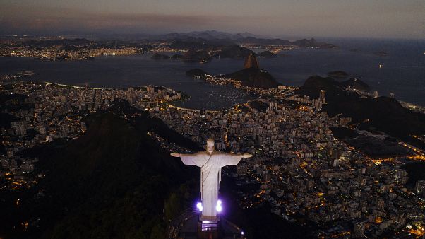Totenzahl steigt rapide: Brasilien vor dem Kollaps Totenzahl steigt rapide: Brasilien vor dem Kollaps