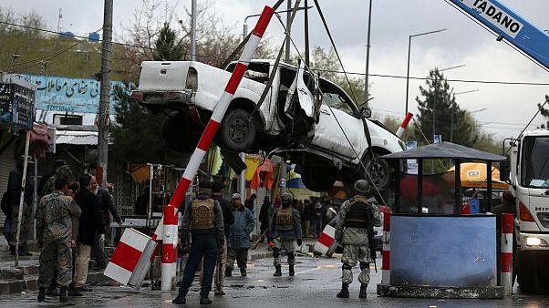 خلیلزاد: طالبان و نیروهای افغانستان خشونت را متوقف کنند خلیلزاد: طالبان و نیروهای افغانستان خشونت را متوقف کنند