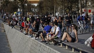 مردم اسپانیا پس از چند هفته طعم آزادی پسا قرنطینه را چشیدند