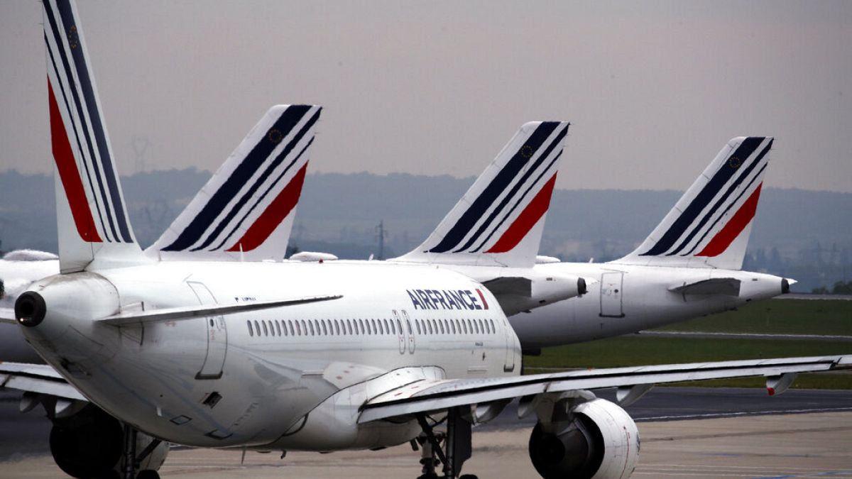 Air France vai receber 7 mil milhões de euros