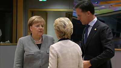 Bundeskanzlerin Merkeln, Kommissionspräsidentin von der Leyen und Ministerpräsident Rutte