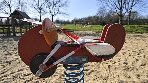 Bayern öffnet ab morgen seine Spielplätze. Bayern öffnet ab morgen seine Spielplätze.