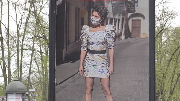 Λιθουανία: Mask Fashion Week εν μέσω της πανδημίας Covid-19 Λιθουανία: Mask Fashion Week εν μέσω της πανδημίας Covid-19