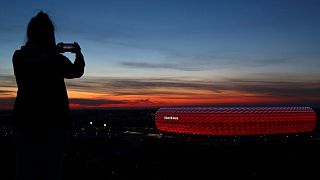تکلیف فوتبال آلمان مشخص شد؛ بوندسلیگا از سرگرفته می‌شود