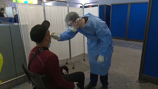 Bei Einreise in Athen: Erst Test, dann Quarantäne Bei Einreise in Athen: Erst Test, dann Quarantäne