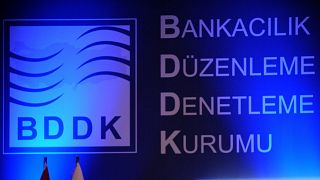 Dolar kuru tarihi rekorunu kırarken BDDK'dan yurt dışındaki TL işlemlerine kısıtlama