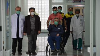 Türkiye'de yapılan ilk "immün plazma" nakliyle Covid-19'u yenen 56 yaşındaki Abidin Aybar, taburcu edildi