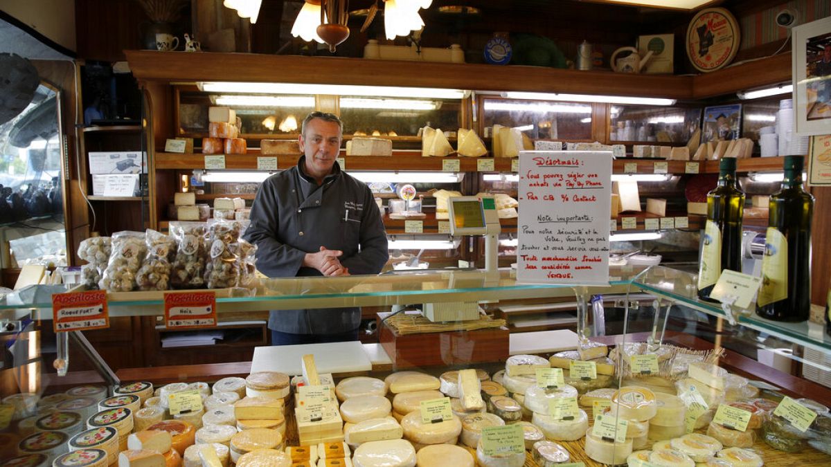 Indústria do queijo sofre com a epidemia
