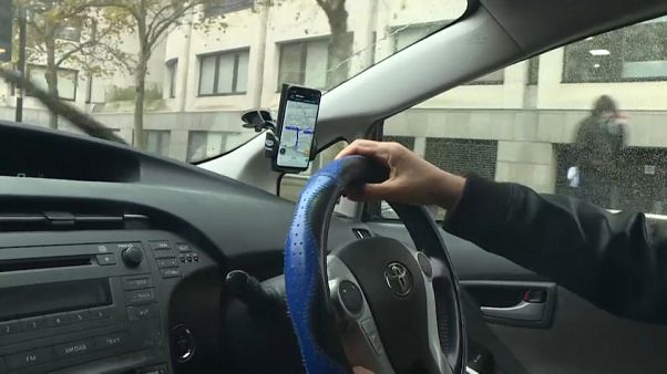 Uber supprime 3 700 emplois et son patron renonce à son salaire jusqu'en décembre Uber supprime 3 700 emplois et son patron renonce à son salaire jusqu'en décembre