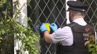 Polícia inglesa apoia idosos em isolamento
